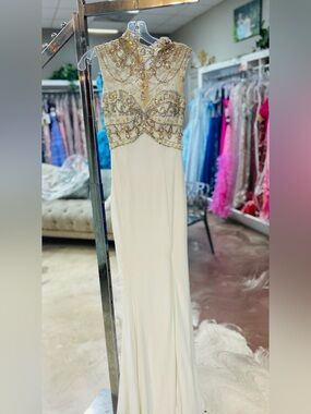 Elegant Ivory Prom Gown with Beaded Bodice